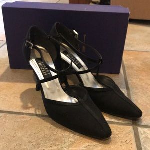 Vintage Stuart Weitzman Black dress shoe size 8.5